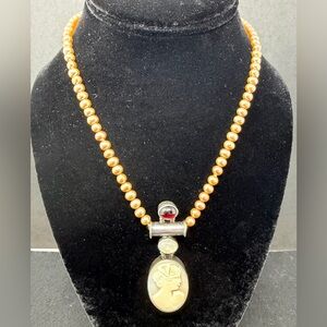 Vintage Sterling Silver Shell Cameo Pendant Necklace 16″ Pink Pearl Strand